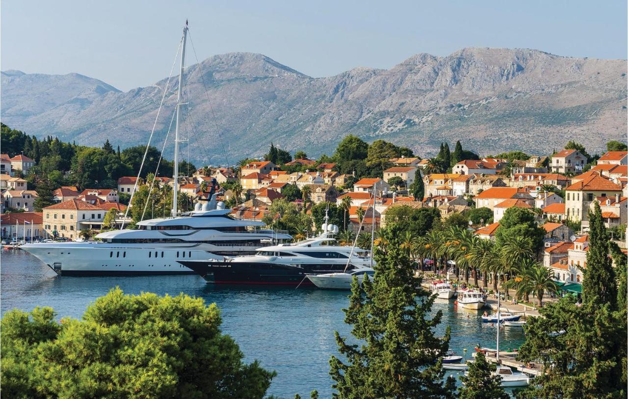 Amazing Apartment In Cavtat With House Sea View Eksteriør bilde