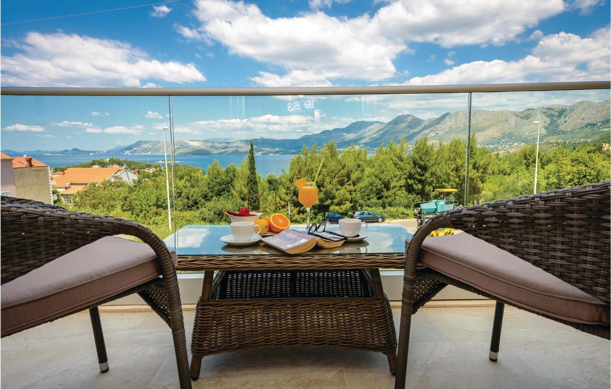 Amazing Apartment In Cavtat With House Sea View Eksteriør bilde