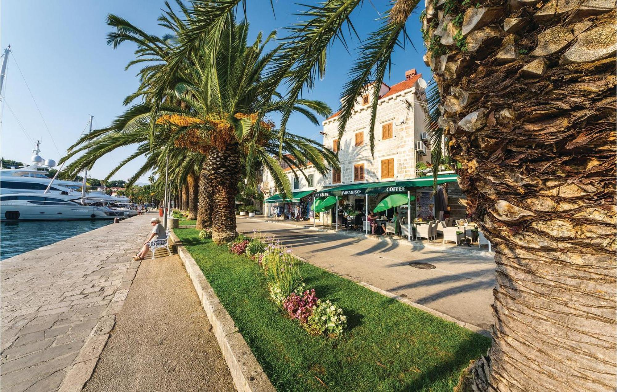 Amazing Apartment In Cavtat With House Sea View Eksteriør bilde