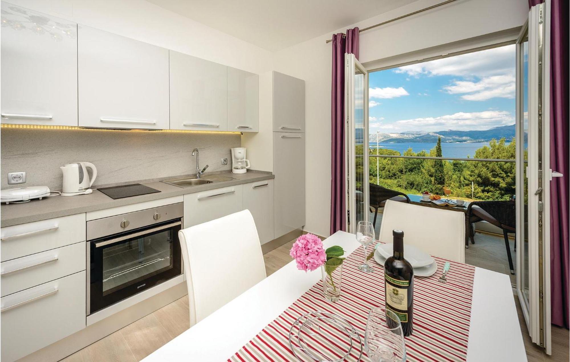 Amazing Apartment In Cavtat With House Sea View Eksteriør bilde